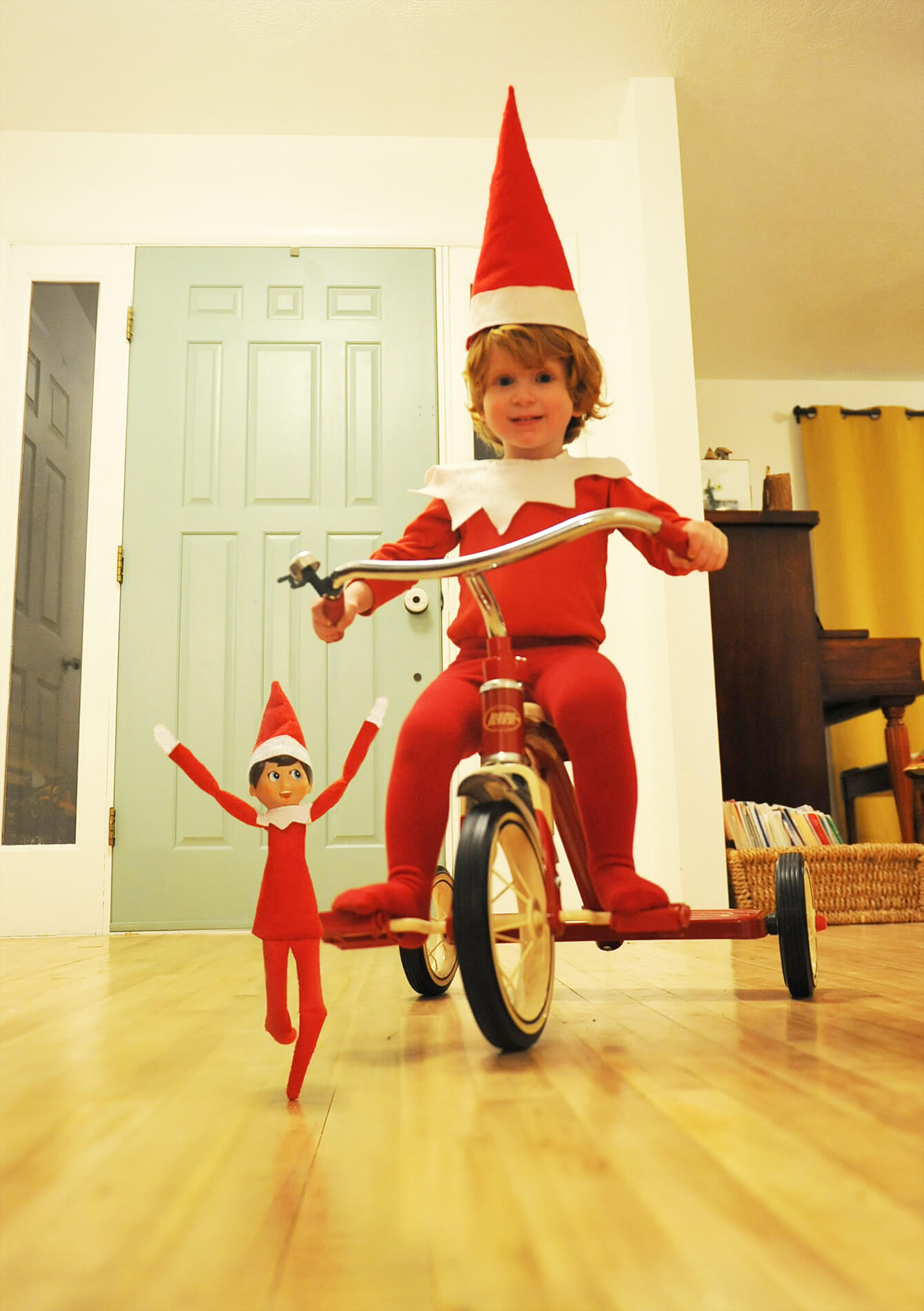 Real Life Elf On the Shelf is Back - That Dad Blog